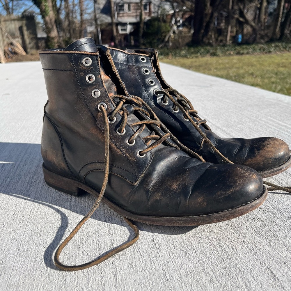 FRYE Tyler Lace-Up Leather Boots, Size 10 — Black “Distressed”